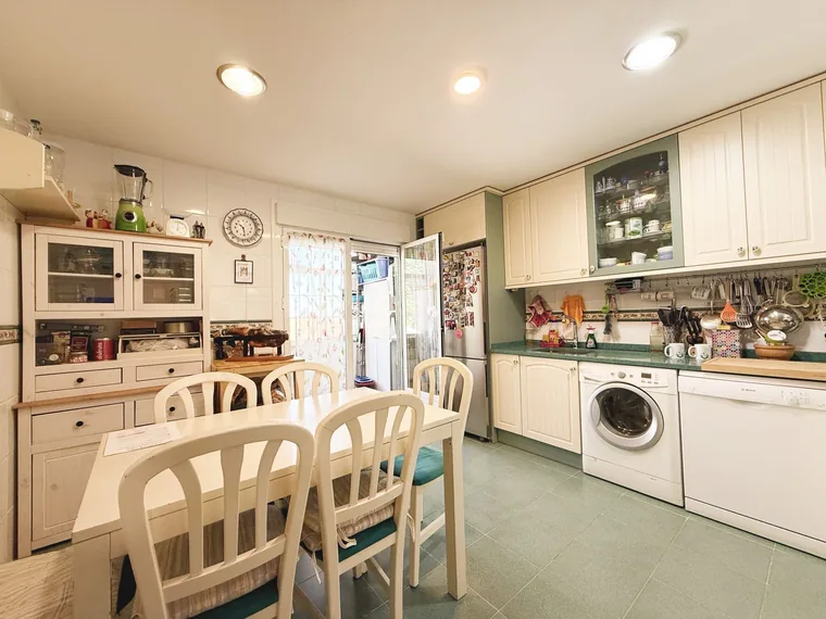 Chalet pareado de 291 m² en Campo Real — foto 4