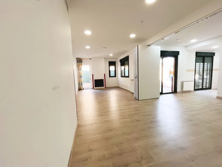 Chalet independiente de 402 m² en Rivas Centro — foto 3