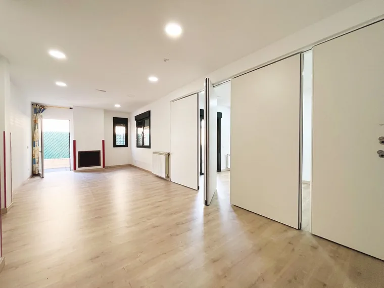 Chalet independiente de 402 m² en Rivas Centro — foto 4